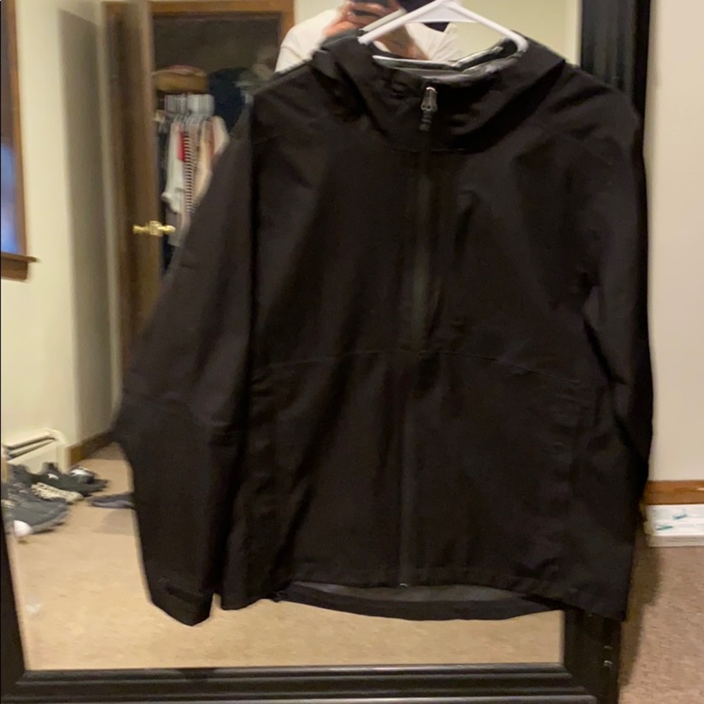 Swiss tech windbreaker...... 10/10